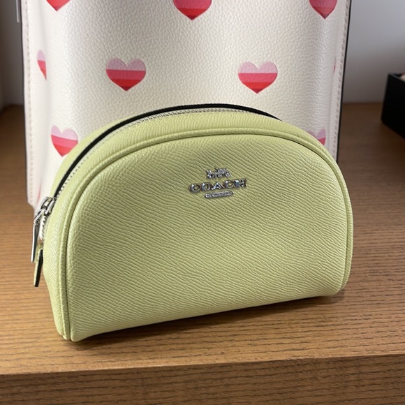 Coach Dome Cosmetic Case
SV/Pale Lime - Picture 11 of 16